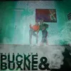 About Pucke i buxne Song