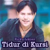 About Tidur Di Kursi Song