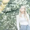 About Ástarorð í eyra Song