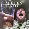 Miehen Luonto