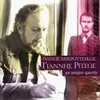 O Giannis Ritsos Pezi Piano / Stihia Taftotitos