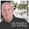 De Straat Is Zijn Woning