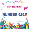 About Mundur Sist Song