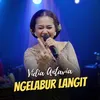 About Ngelabur Langit Song