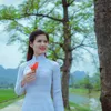 About Ở Hai Đầu Nỗi Nhớ Song