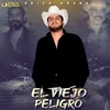 About El Viejo Peligro Song