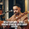 Star & Ayağına Giymiş Üç Güllü Çorap