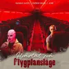 About HJÄRTAT PÅ FLYGPLANSLÄGE Song