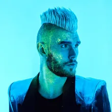 Colton Dixon