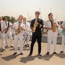 Captain Cook Und Seine Singenden Saxophone