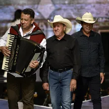 Trio Parada Dura