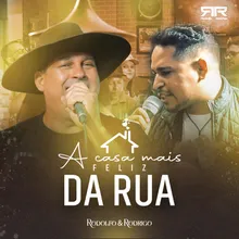 A Casa Mais Feliz da Rua