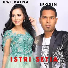 Istri Setia