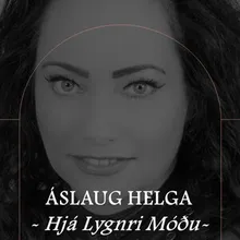 Hjá lygnri móðu