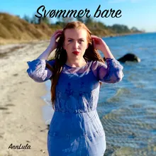 Svømmer bare