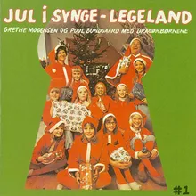 Medley A: Norske nisser nyser ikke, B: Der lå en lille pebernød, C: Julemanden Julle, D: Nissen tog sin hue på