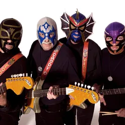 Los Straitjackets