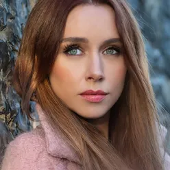 Una Healy