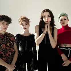 The Regrettes