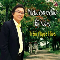 Màu Áo Trắng Kỷ Niệm