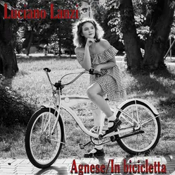 Agnese / In bicicletta