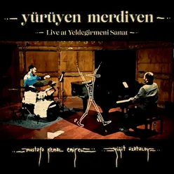 Live at Yeldeğirmeni Sanat