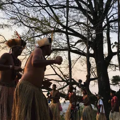 Deus No Céu e Os Índios Na Terra