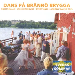 Dans på Brännö brygga