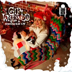 Gift Wrapped II: Snowed In