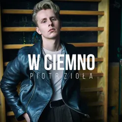 W ciemno