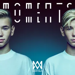 Moments-Deluxe