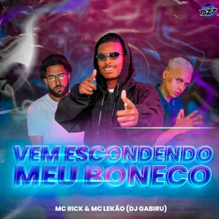 VEM ESCONDENDO MEU BONECO