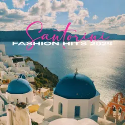 Santorini Fashion Hits 2024