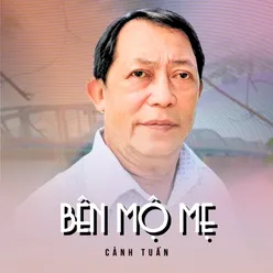 Bên Mộ Mẹ