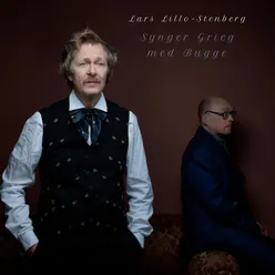 Synger Grieg med Bugge