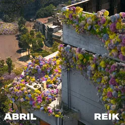 Abril