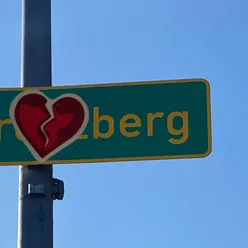 Herzberg (feat. SHARI)
